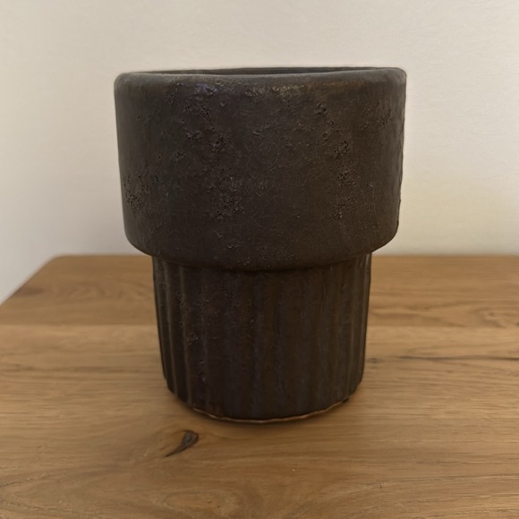 Vase - Picture 3 of 5